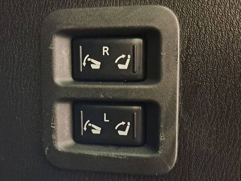 Used 2017 INFINITI QX80 4WD w/ Driver Assistance Package image 34