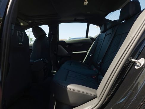 New 2026 BMW 530i RWD image 8