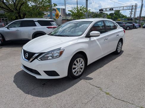 Used 2019 Nissan Sentra S FWD image 3