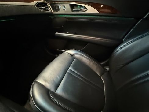 Used 2019 Lincoln MKZ Reserve w/ Reserve Plus Package image 14