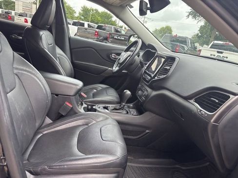 Used 2020 Jeep Cherokee Limited AWD/4WD image 11