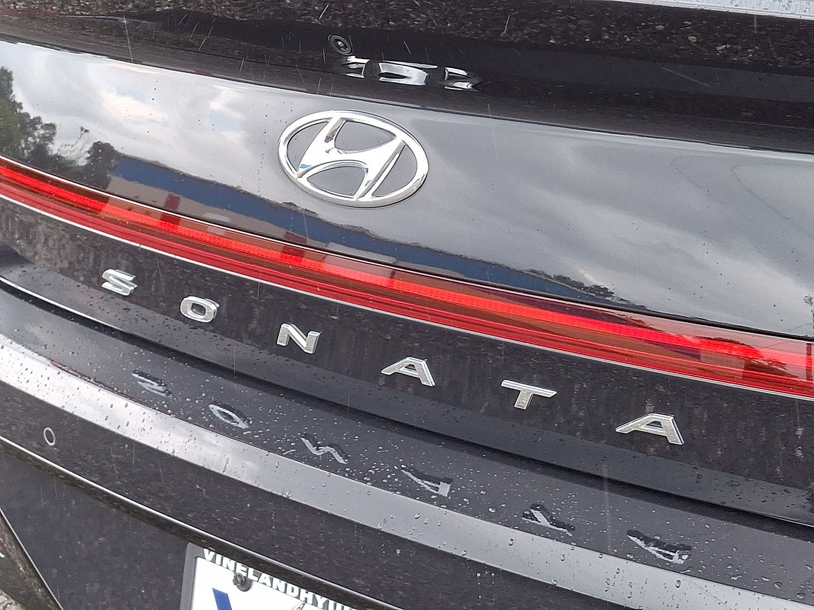 Certified 2023 Hyundai Sonata Limited w/ Cargo Package FWD image 30