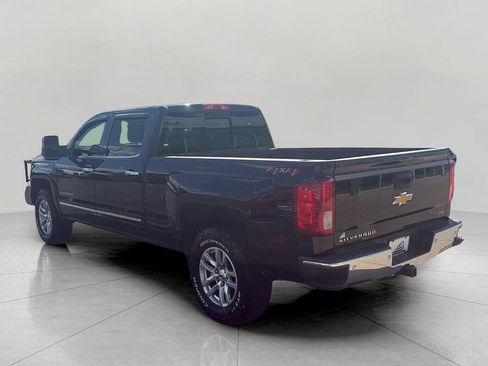 Used 2018 Chevrolet Silverado 1500 LTZ w/ LTZ Plus Package AWD/4WD image 6
