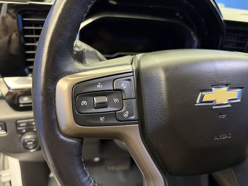Used 2023 Chevrolet Silverado 1500 High Country w/ High Country Premium Package image 16