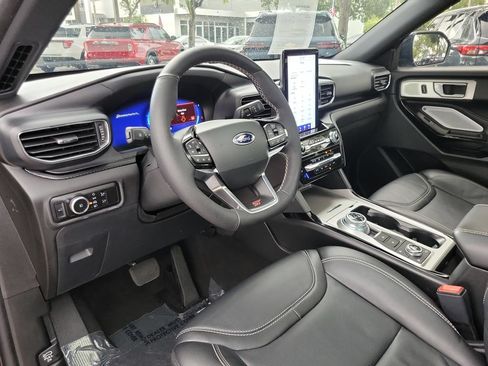 Used 2023 Ford Explorer ST w/ Equipment Group 401A AWD/4WD image 17