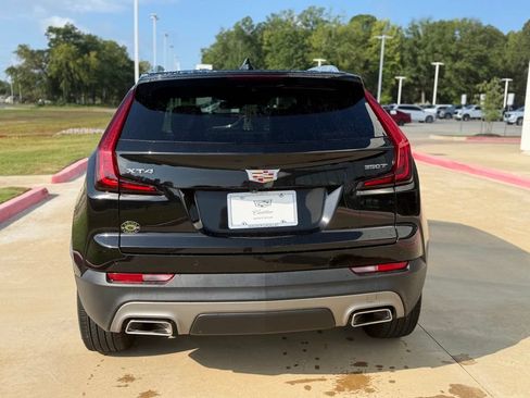 Used 2023 Cadillac XT4 Premium Luxury w/ Cold Weather Package FWD image 5