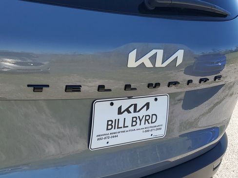 Used 2022 Kia Telluride SX w/ SX Prestige Package image 10