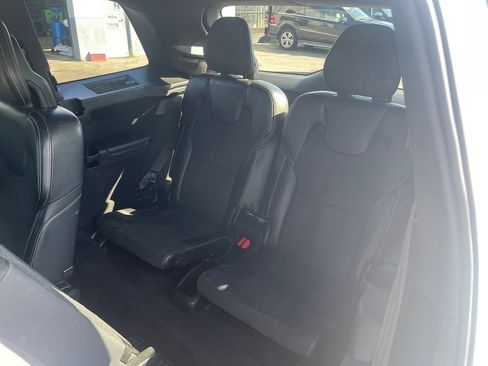 Used 2019 Volvo XC90 T6 R-Design w/ Advanced Package AWD/4WD image 16