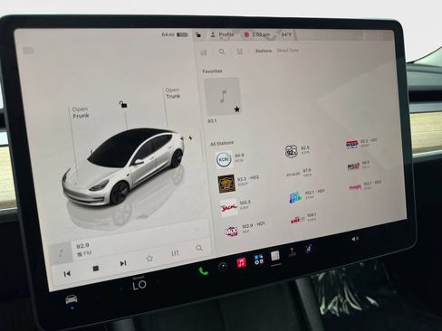 Used 2023 Tesla Model 3 Standard Range RWD image 62