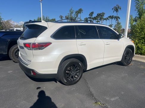 Used 2015 Toyota Highlander XLE image 13