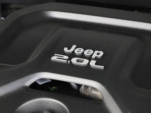 Used 2023 Jeep Wrangler Unlimited Rubicon w/ Cold Weather Group AWD/4WD image 4