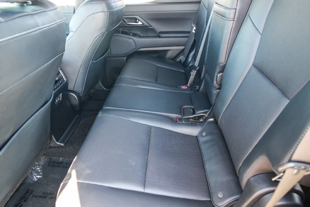 Certified 2025 Lexus GX 550 w/ Cold Area Package AWD/4WD image 20