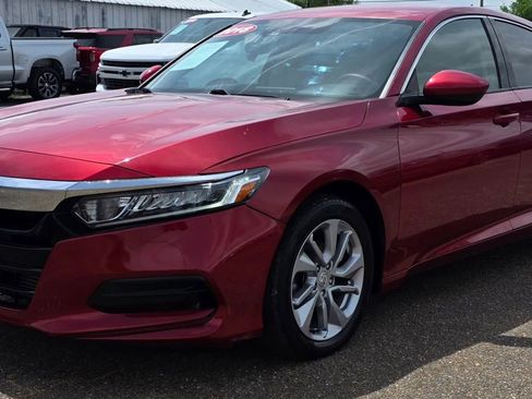 Used 2018 Honda Accord LX image 7