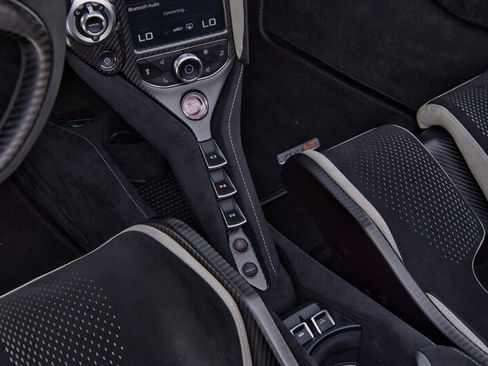 Used 2022 McLaren 765LT RWD image 29