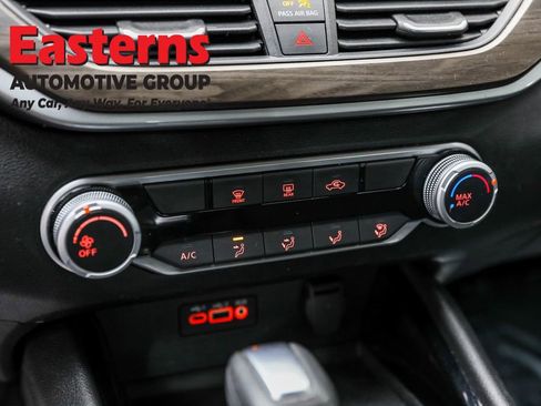 Used 2024 Nissan Altima 2.5 SV image 20