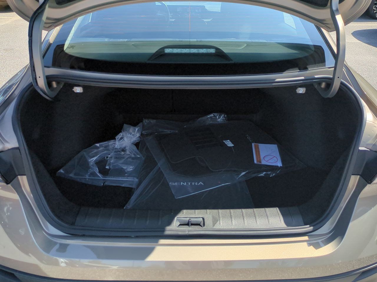 New 2026 Nissan Sentra SV w/ SV Convenience Package FWD image 31