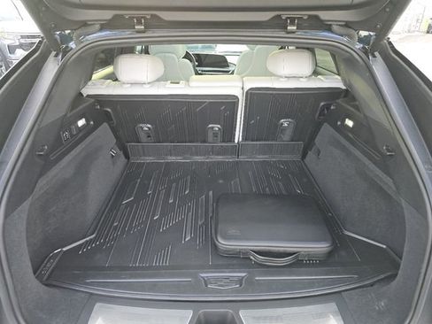 Used 2024 Cadillac Lyriq Sport image 19