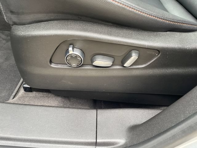 Used 2023 Cadillac XT4 Sport w/ Cold Weather Package AWD/4WD image 41