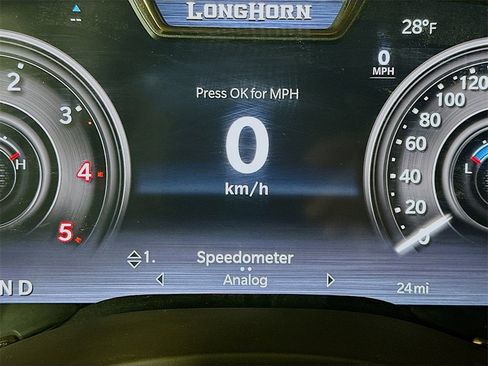 New 2026 RAM 2500 Limited w/ Towing Technology Group image 11