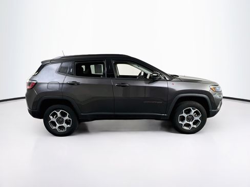 Used 2022 Jeep Compass Trailhawk w/ Sun and Sound Group AWD/4WD image 4