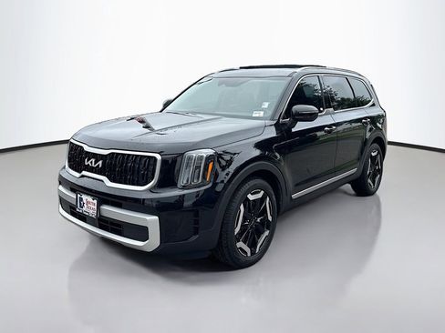 Used 2025 Kia Telluride EX FWD image 3