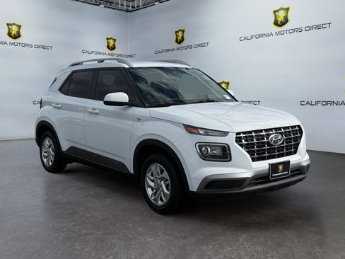 Used 2020 Hyundai Venue SEL image 7