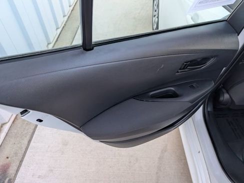 Used 2023 Toyota Corolla LE image 19