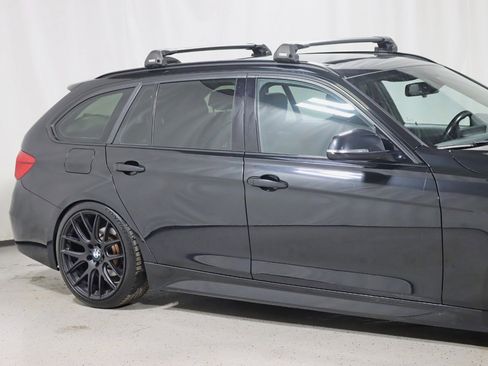Used 2019 BMW 330i xDrive Wagon 330i xDrive M SPORT w/ M Sport Edition image 3