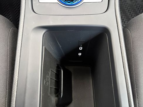 Certified 2025 Volkswagen Tiguan S FWD image 18