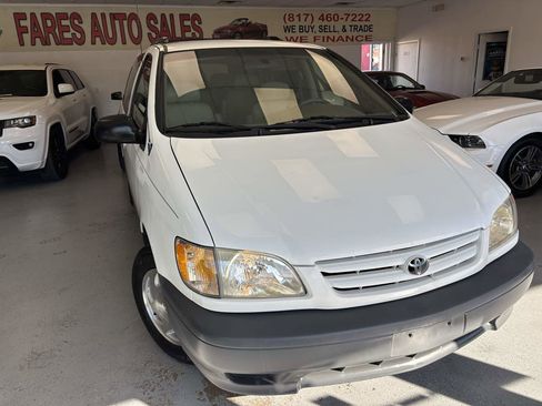Used 2003 Toyota Sienna CE image 5