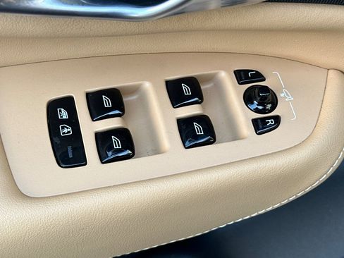 Used 2023 Volvo XC90 T8 Ultimate w/ Protection Package Premier image 15