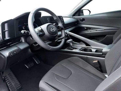New 2026 Hyundai Elantra SEL Sport Premium FWD image 6