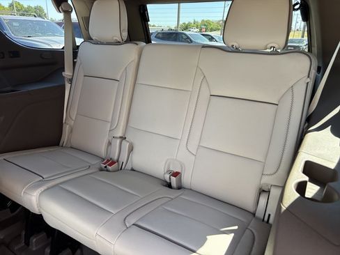 New 2026 GMC Yukon Denali w/ Denali Reserve Package AWD/4WD image 18