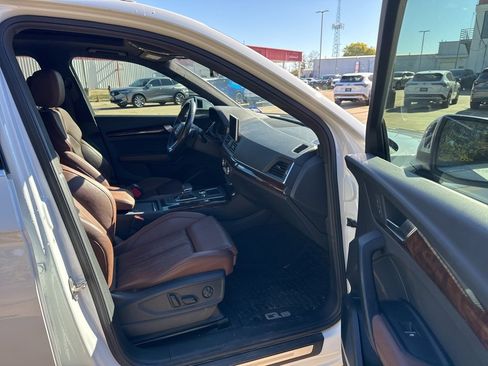 Used 2019 Audi Q5 2.0T Premium Plus w/ Premium Plus Package image 28