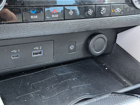 Used 2023 Mitsubishi Outlander SEL FWD image 31