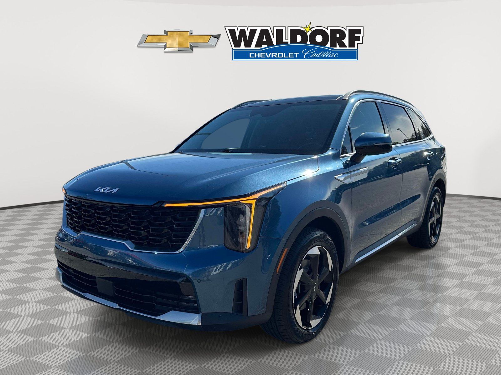 Used 2025 Kia Sorento EX AWD/4WD image 3