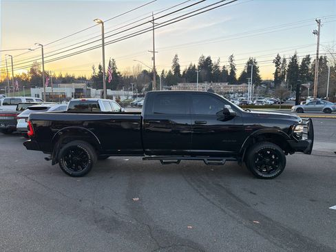 Used 2020 RAM 3500 Laramie w/ Night Edition image 10