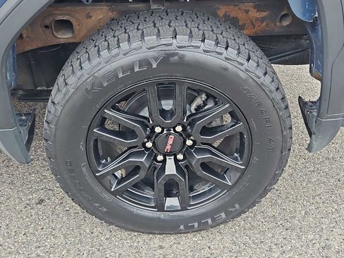 Used 2024 GMC Sierra 1500 Pro w/ Graphite Edition AWD/4WD image 8