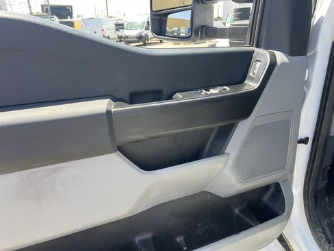 Used 2023 Ford F550 2WD Regular Cab Super Duty image 16