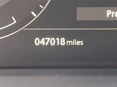 Used 2019 Land Rover Range Rover Sport Supercharged image 24