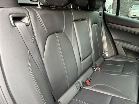 Used 2022 Alfa Romeo Stelvio Ti image 8