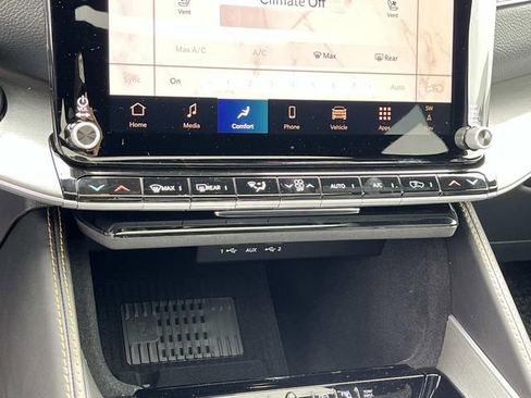 New 2026 Jeep Grand Wagoneer 4WD image 29