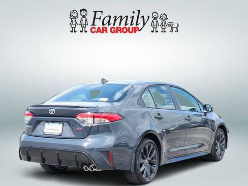 Used 2026 Toyota Corolla SE FWD image 4