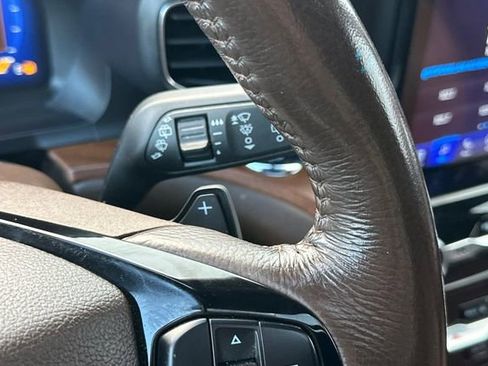 Used 2021 Ford Explorer King Ranch w/ Premium Technology Package image 40