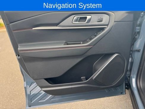 Used 2026 Ford Explorer ST-Line w/ ST-Line Street Pack RWD image 12