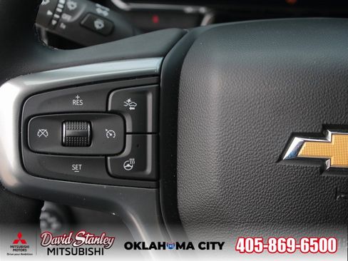 Used 2024 Chevrolet Silverado 2500 LT w/ Convenience Package image 17