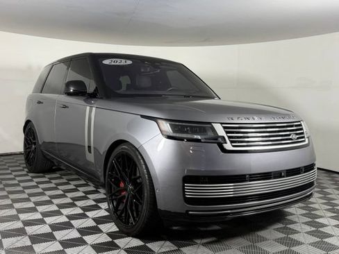 Used 2023 Land Rover Range Rover SV AWD/4WD image 10