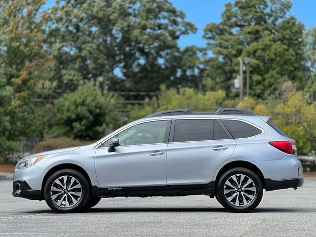 Used 2016 Subaru Outback 3.6R Limited AWD/4WD image 8