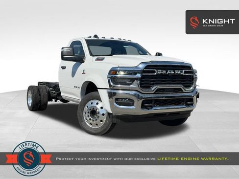 New 2026 RAM 5500 4x4 Regular Cab image 1