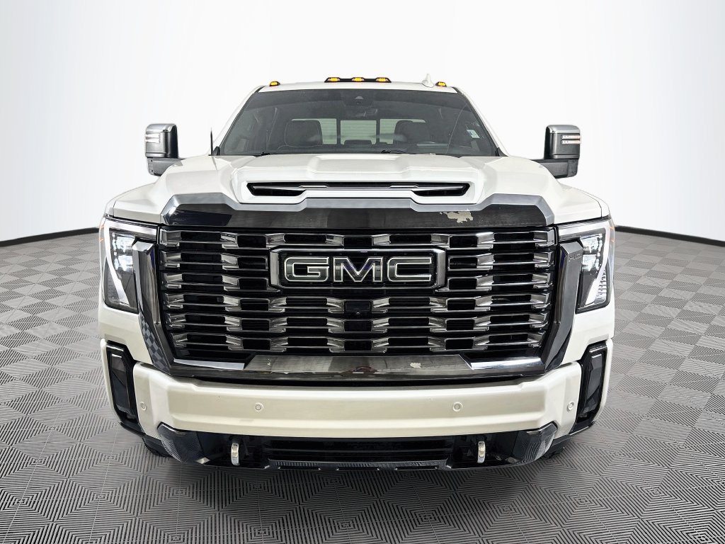 Used 2024 GMC Sierra 2500 Denali Ultimate AWD/4WD image 2